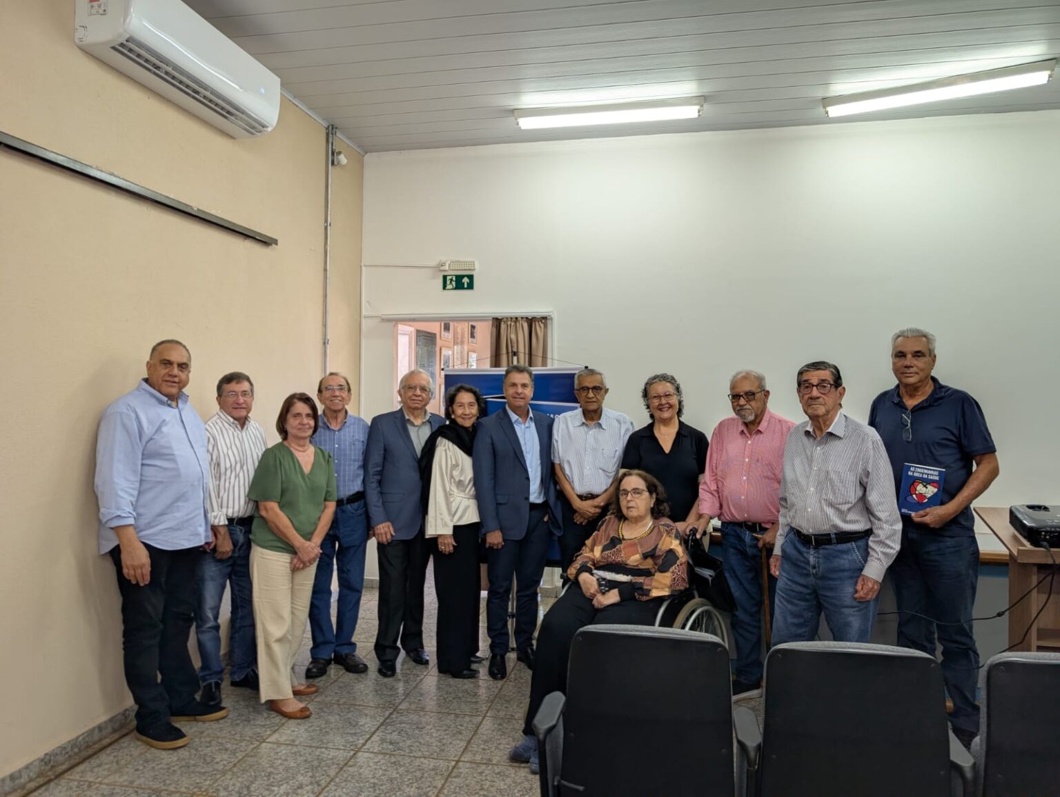 Vereador Dr. Jamal prestigia lançamento do livro “As Engenharias na Área da Saúde” na Academia de Medicina de MS