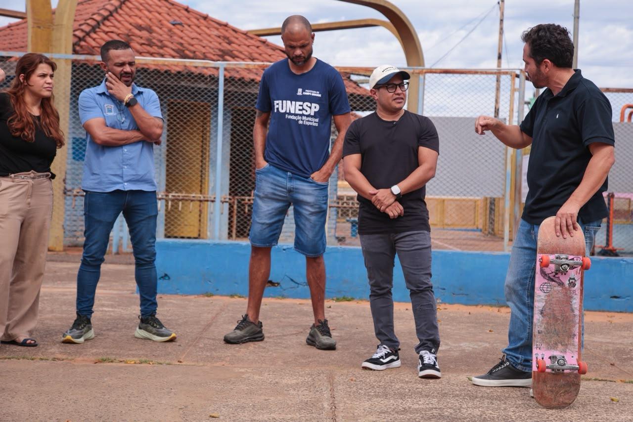 Papy trabalha para melhorar pistas de skate com participação ativa de esportistas da Capital
