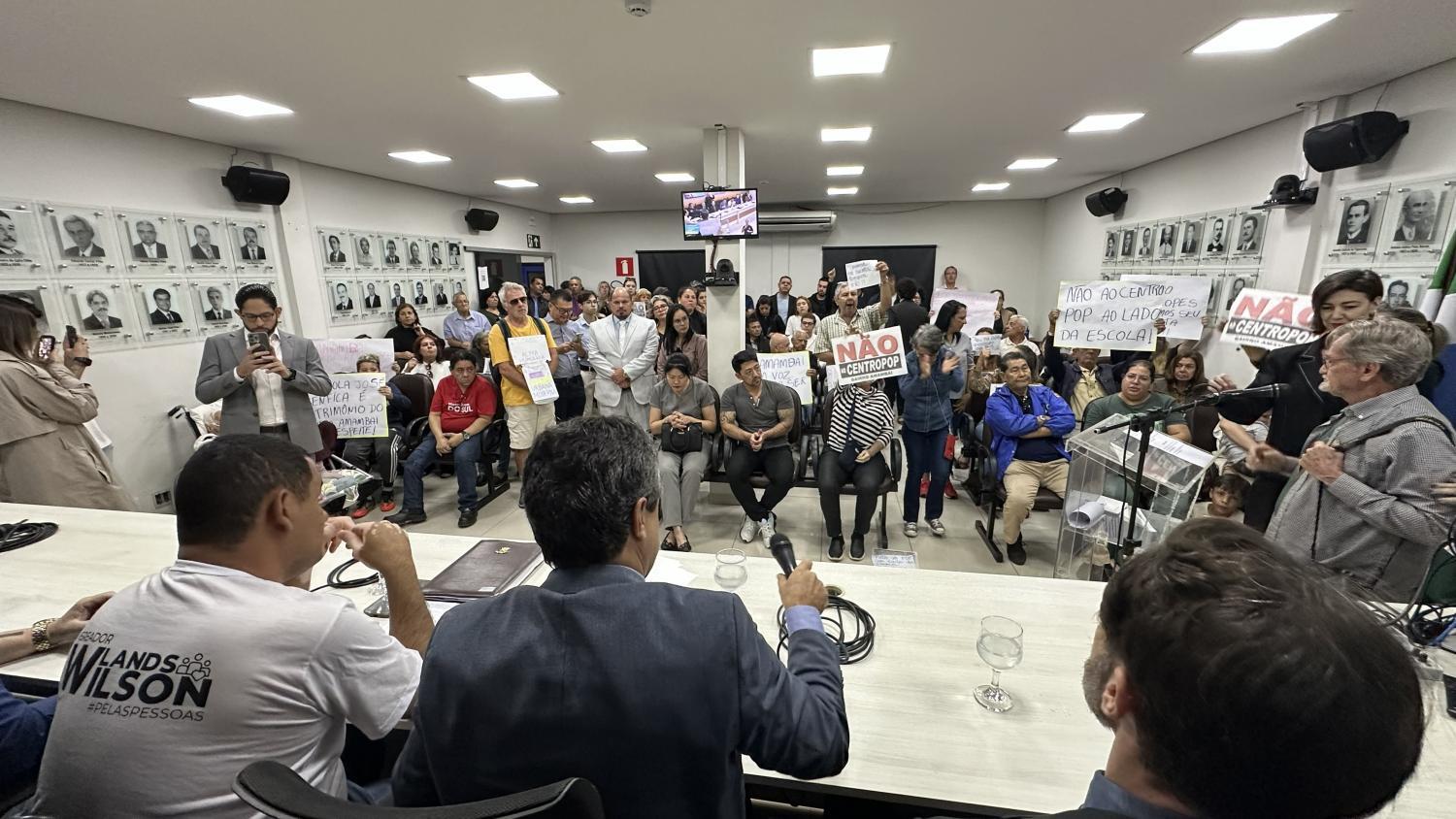 Audiência coloca moradores do bairro Amambaí no debate sobre o Centro POP