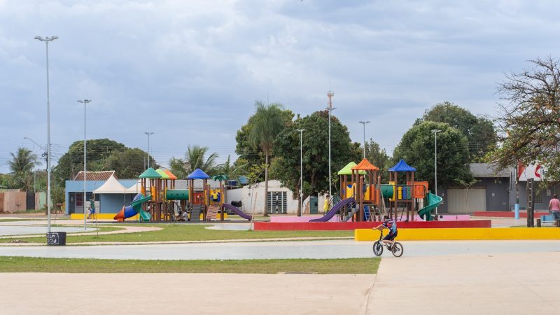 Construído com investimento de R$ 10 milhões garantidos pelo senador Nelsinho Trad, Complexo Esportivo do Santa Emília é referência para a região