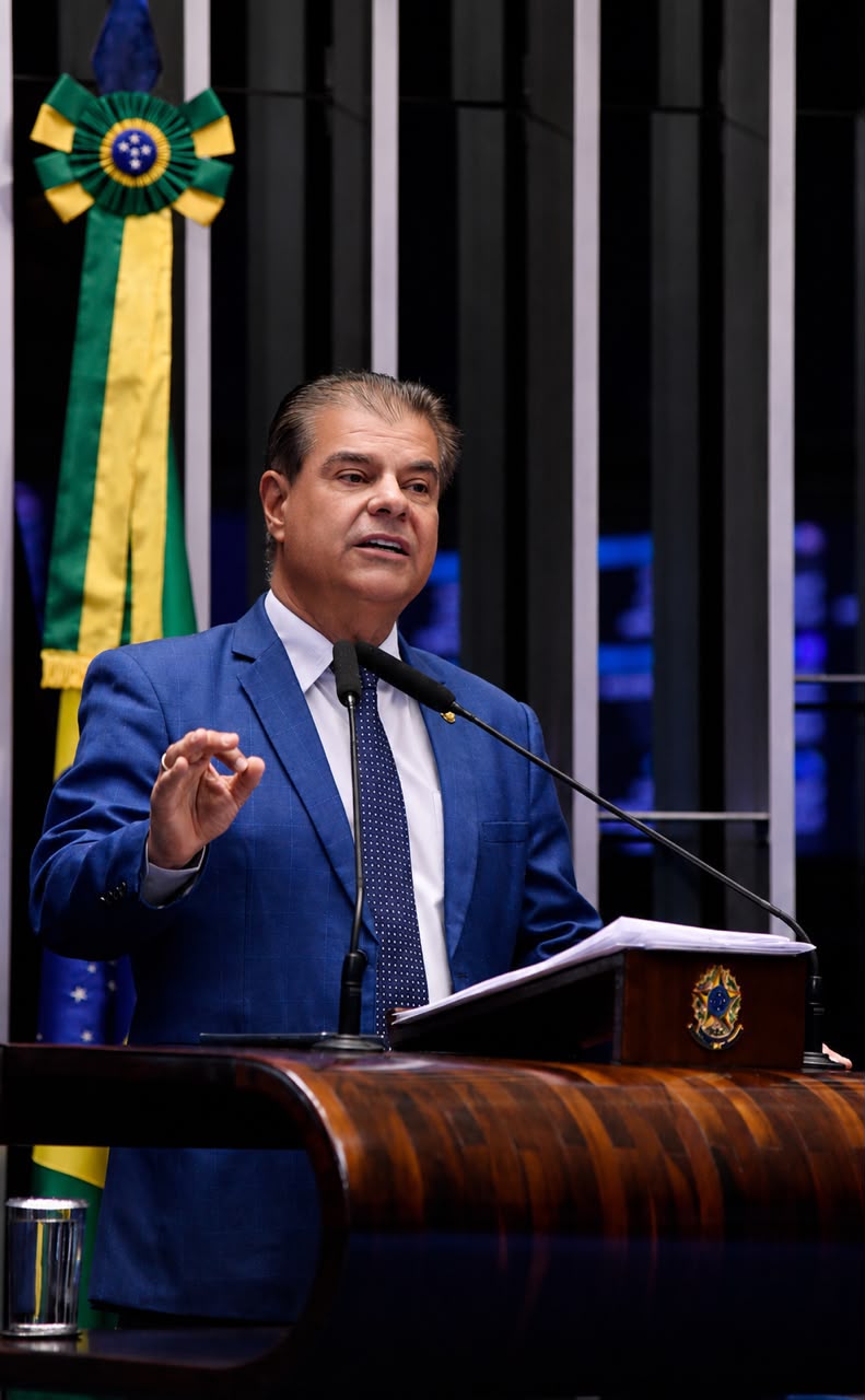 Bombeiros de todo o Brasil reconhecem a atuação do senador Nelsinho Trad após sanção de lei que fortalece atendimento pré-hospitalar