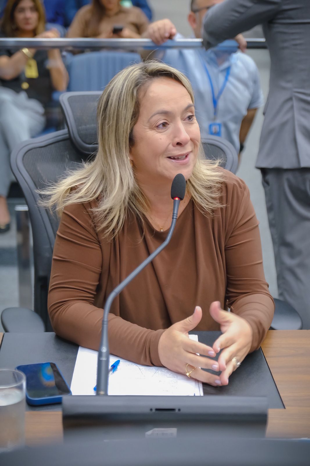 Moção de Lia Nogueira reconhece marco feminino no jornalismo de MS
